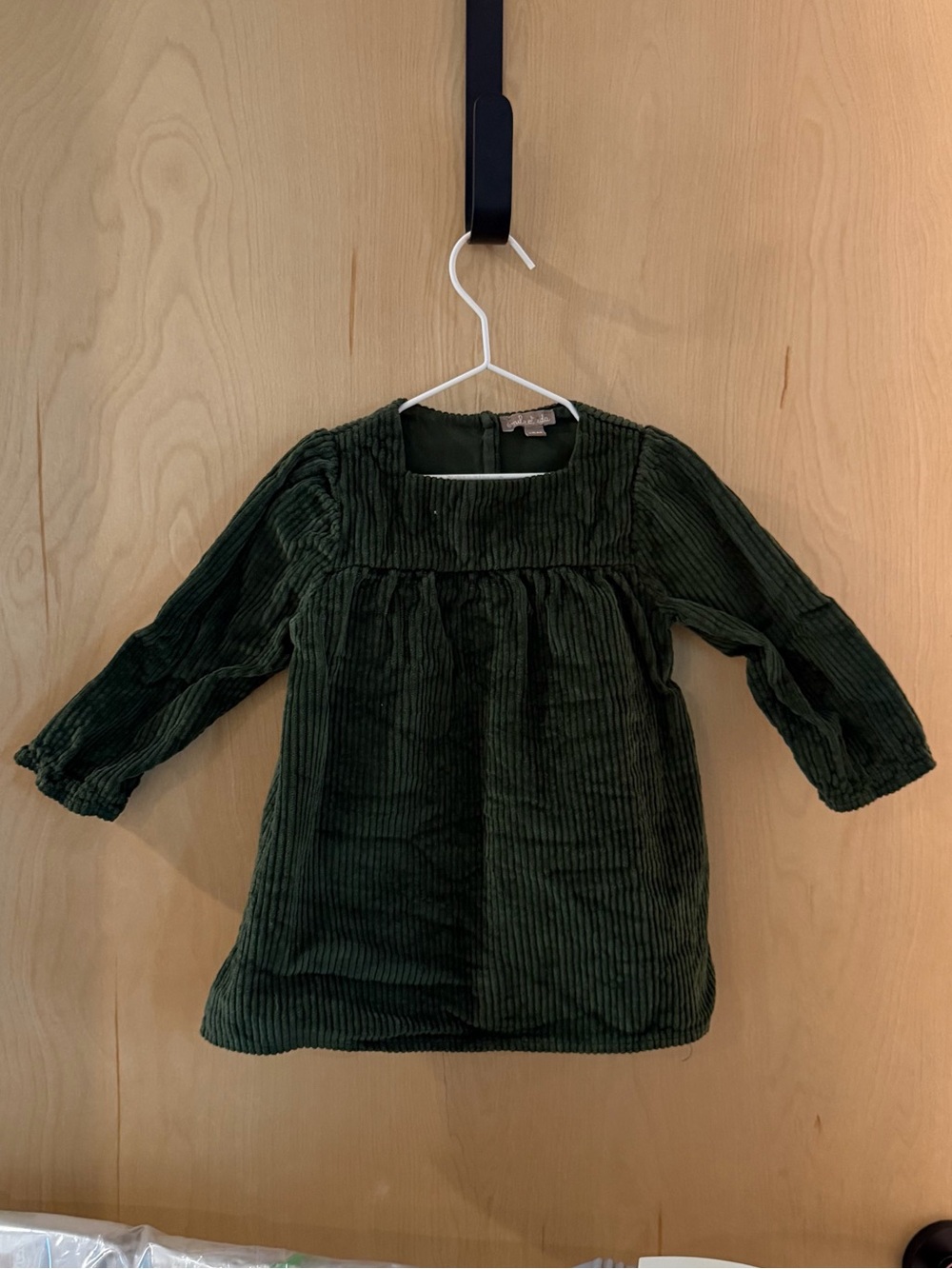 Infant 18m Emile et Ida Green corduroy dress